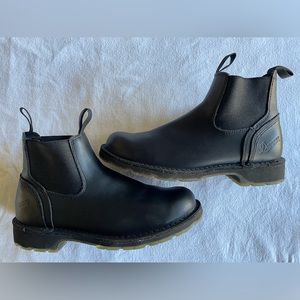 Men’s Danner black leather boots. Size 10.5.